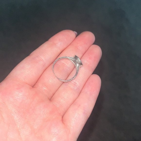 Sterling Silver 925 Ring with Emerald Stone sz 6 - Picture 6 of 7